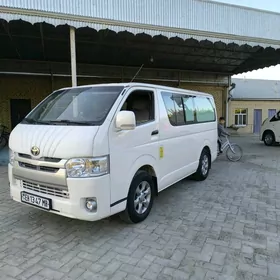 Toyota Hiace 2006
