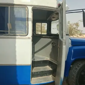 Gaz 53 1990