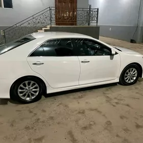 Toyota Camry 2014