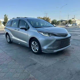 Toyota Sienna 2022