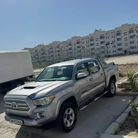 Toyota Tacoma 2017