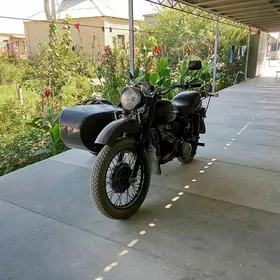 Ural 4320 1985