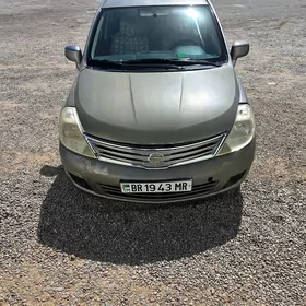 Nissan Versa 2010
