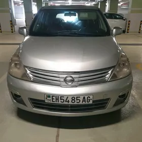 Nissan Versa 2010