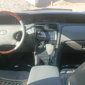 Toyota Avalon 2003