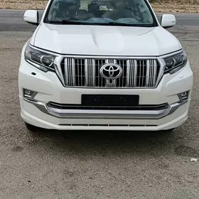 Toyota Land Cruiser Prado 2021