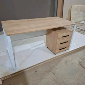 Kompyuterni stol loft