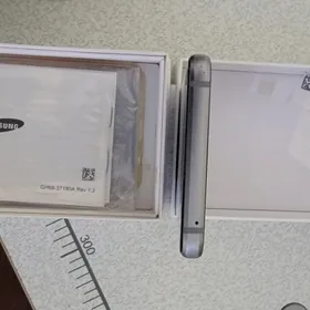Samsung Galaxy A3. 16