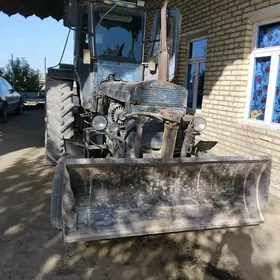 MTZ T-28 2000