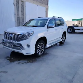 Toyota Land Cruiser Prado 2011