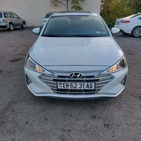 Hyundai Elantra 2020