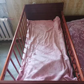 кроватка