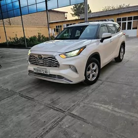 Toyota Highlander 2020