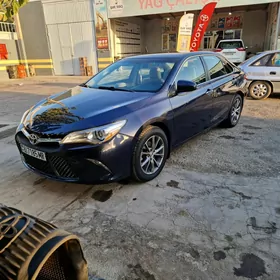 Toyota Camry 2014