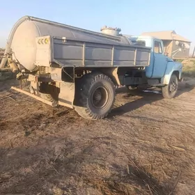 Gaz 53 2010