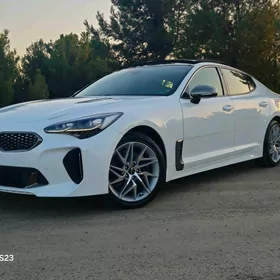 Kia Stinger 2021
