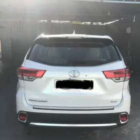 Toyota Highlander Hybrid 2018