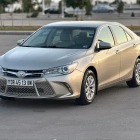 Toyota Camry 2015