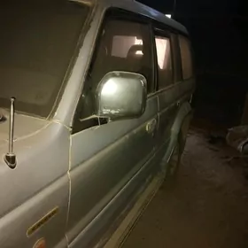 Mitsubishi Pajero 1994