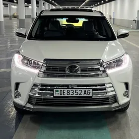 Toyota Highlander 2018