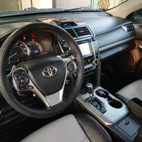 Toyota Camry 2012