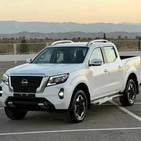 Nissan Navara 2025