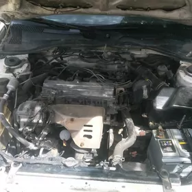 Toyota Corona 1998
