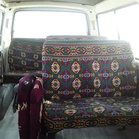 Toyota Hiace 2004