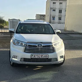 Toyota Highlander 2016
