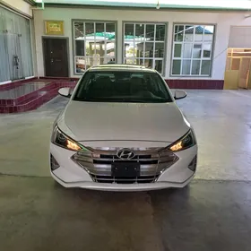 Hyundai Elantra 2020