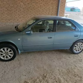 Toyota Camry 1999