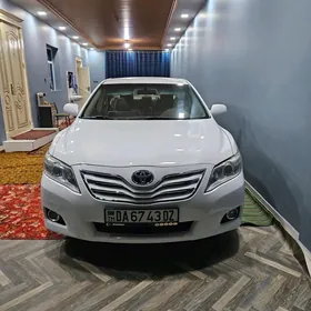 Toyota Camry 2011