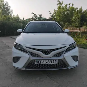 Toyota Camry 2020