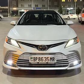 Toyota Camry 2020