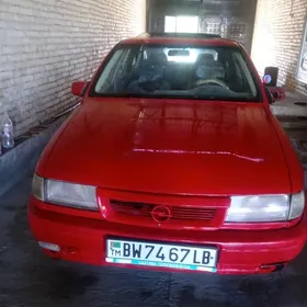 Opel Vectra 1989