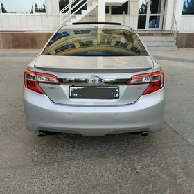Toyota Camry 2013