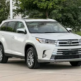 Toyota Highlander 2019