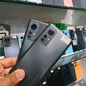 Mi 12