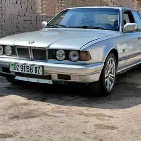 BMW 750 1990