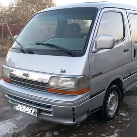 Toyota Hiace 1990
