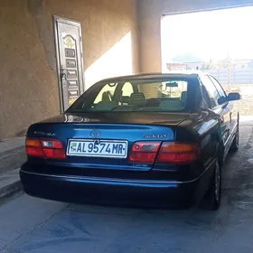 Toyota Avalon 1999