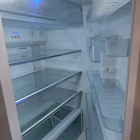 TOSHIBA HOLODILNIK NO FROST
