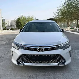 Toyota Camry 2017