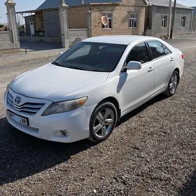 Toyota Camry 2010