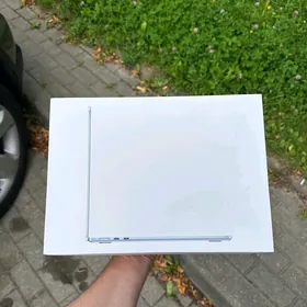 MacBook Air 2025 (M4, 16/512)