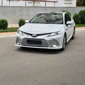 Toyota Camry 2023