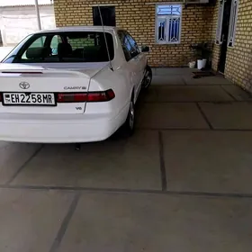 Toyota Camry 1998