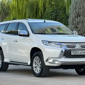 Mitsubishi Montero 2019