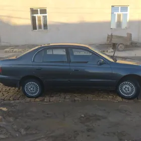 Toyota Corona 1995