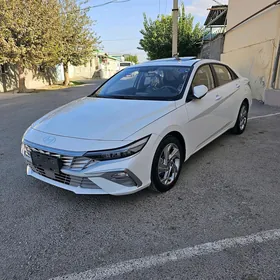 Hyundai Elantra 2025